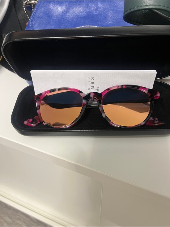 Alexander McQueen Accessories - Alexander McQueen sunnies